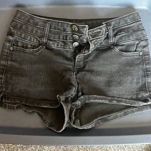 Cute black shortie shorts